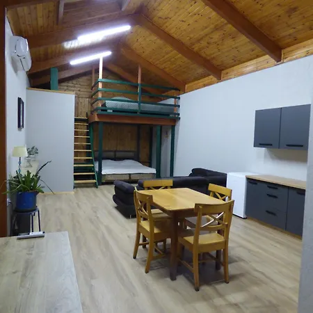 Apartment Za Plotem *